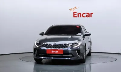 Kia K5 2016, 102766 км, за 5185.77 USD
