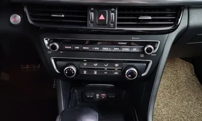 Kia K5 2016, 102766 км, за 5185.77 USD - фото 31