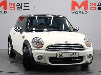 MINI Cooper 2011, 84177 км, за 2974.62 USD