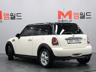 MINI Cooper 2011, 84177 км, за 2974.62 USD