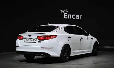 Kia K5 2015, 87888 км, за 5583.29 USD