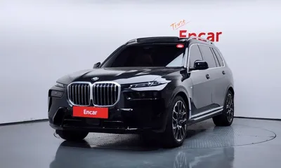 BMW X7 · 2025 год