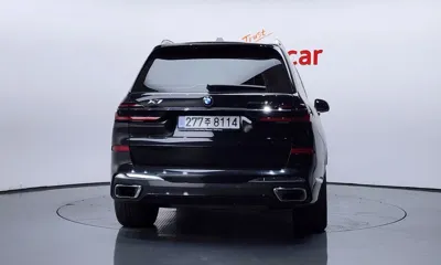 BMW X7 2025, 10995 км, за 100279.96 USD
