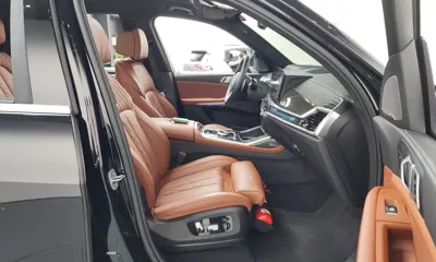BMW X7 2025, 10995 км, за 100110.48 USD - фото 11
