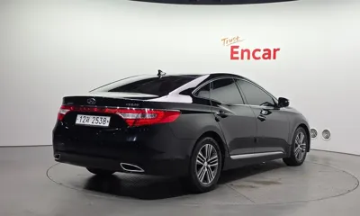 Hyundai Grandeur 2014, 128949 км, за 3934.58 USD