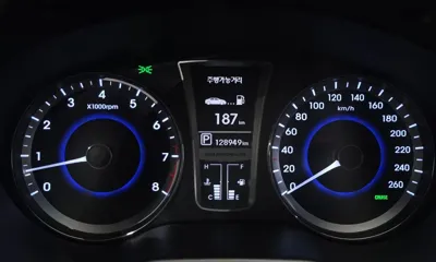 Hyundai Grandeur 2014, 128949 км, за 3934.58 USD - фото 8