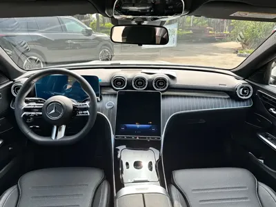 Mercedes-Benz C-Class 2026, 12000 км, за 32341.93 USD - фото 6