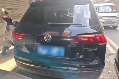 Volkswagen Tiguan L 2018, 42100 км, за 12522 USD