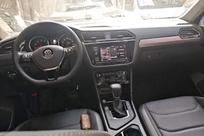 Volkswagen Tiguan L 2018, 42100 км, за 12522 USD - фото 17