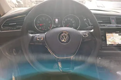 Volkswagen Tiguan L 2018, 42100 км, за 12522 USD - фото 18
