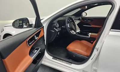 Mercedes-Benz C-Class 2022, 53671 км, за 23127.05 USD - фото 10