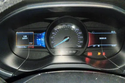 Ford Edge 2016, 138600 км, за 11157 USD - фото 13
