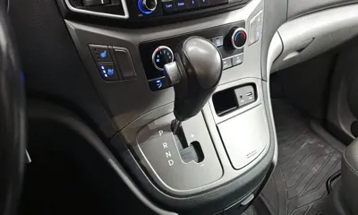 Hyundai Starex 2019, 102529 км, за 7422.49 USD - фото 9