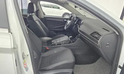 Volkswagen Jetta 2023, 25493 км, за 18508.74 USD - фото 26