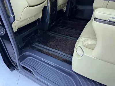 Toyota Alphard 2020, 169000 км, за 66184.56 USD - фото 8