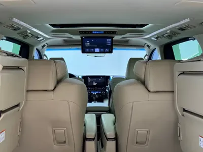 Toyota Alphard 2020, 169000 км, за 66184.56 USD - фото 11