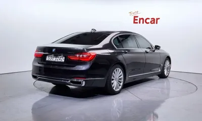 BMW 7-Series 2016, 136089 км, за 17109.04 USD