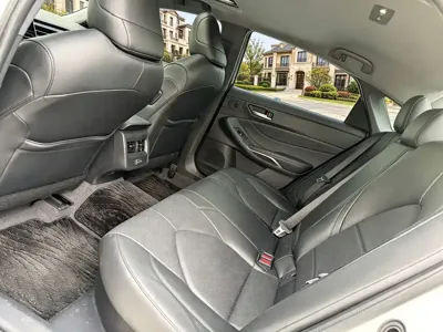 Toyota Avalon 2024, 27000 км, за 17921.96 USD
