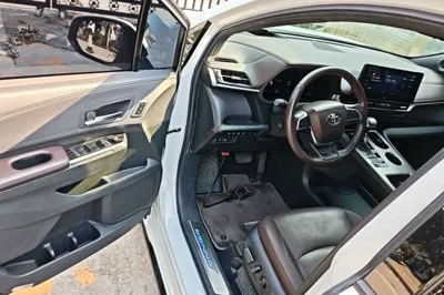 Toyota Sienna 2021, 89300 км, за 34508 USD - фото 18