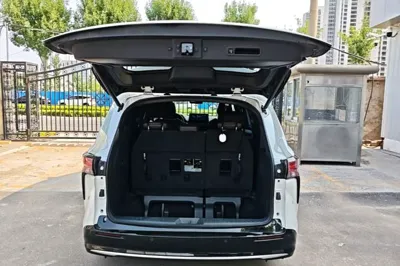 Toyota Sienna 2021, 89300 км, за 34508 USD - фото 22