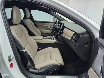 Volvo S90 2026, 756 км, за 38436.5 USD - фото 10