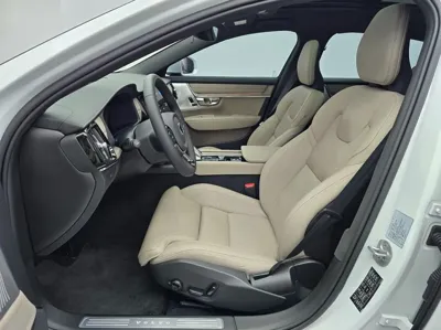 Volvo S90 2026, 756 км, за 38436.5 USD - фото 12