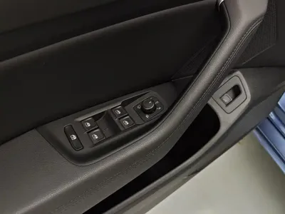 Volkswagen Viloran 2018, 93000 км, за 11315.91 USD - фото 16