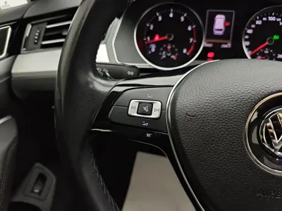 Volkswagen Viloran 2018, 93000 км, за 11315.91 USD - фото 27