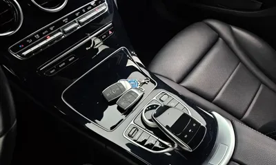 Mercedes-Benz C-Class 2020, 31404 км, за 20021.01 USD - фото 18