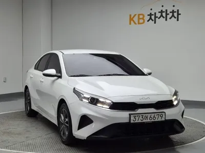 Kia K3 2022, 126054 км, за 7296.42 USD
