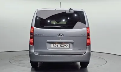 Hyundai Starex 2020, 39409 км, за 10906.94 USD