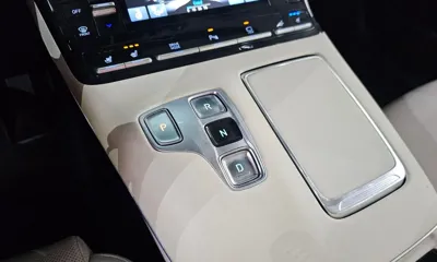 Hyundai Grandeur 2022, 74362 км, за 16416.95 USD - фото 9