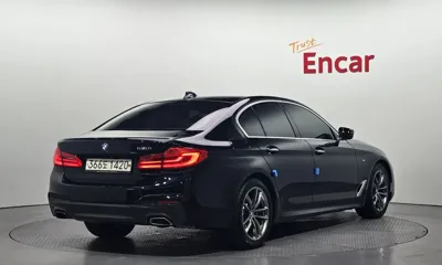 BMW 5-Series 2018, 83409 км, за 16372.24 USD