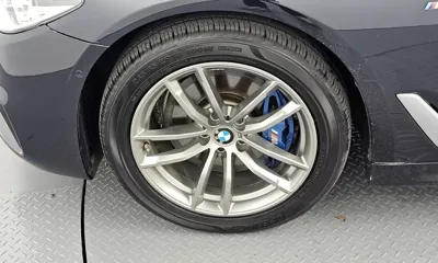 BMW 5-Series 2018, 83409 км, за 16372.24 USD