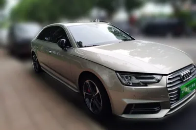Audi A4L 2018, 139300 км, за 12810 USD