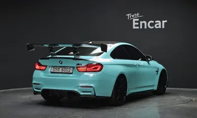 BMW M4 2018, 93900 км, за 31648.49 USD