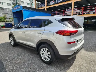Hyundai Tucson 2019, 117000 км, за 8131.68 USD