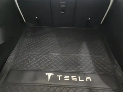 Tesla Model Y 2025, 32000 км, за 33622.07 USD