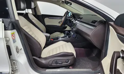 Volkswagen CC 2014, 167552 км, за 5057.8 USD - фото 11