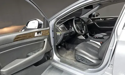 Hyundai Sonata 2016, 82696 км, за 5710.91 USD - фото 10