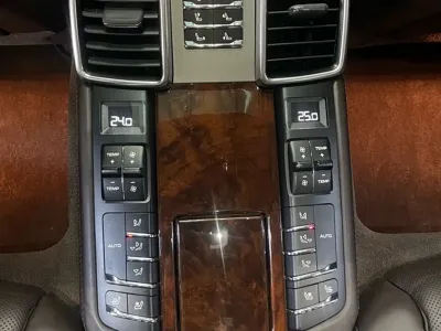 Porsche Panamera 2012, 54000 км, за 58642.33 USD - фото 9