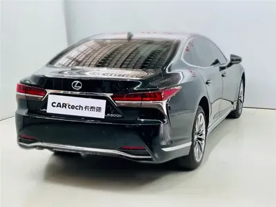 Lexus LS 2020, 69000 км, за 79091.7 USD