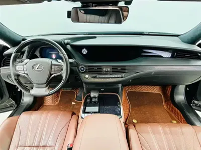 Lexus LS 2020, 69000 км, за 79091.7 USD
