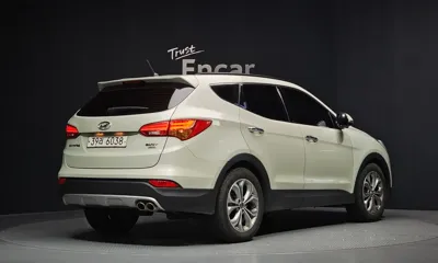 Hyundai Santafe 2015, 183679 км, за 4955.4 USD