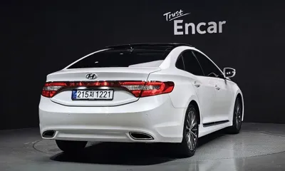 Hyundai Grandeur 2014, 155456 км, за 3875.46 USD