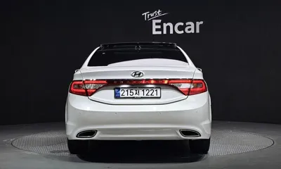 Hyundai Grandeur 2014, 155456 км, за 3875.46 USD
