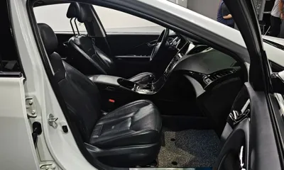 Hyundai Grandeur 2014, 155456 км, за 3875.46 USD - фото 10