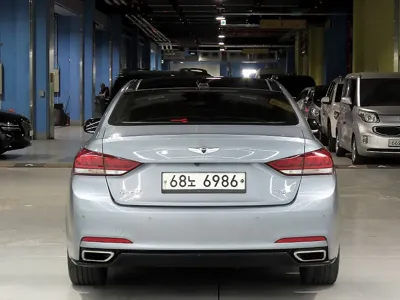 Hyundai Genesis 2014, 200292 км, за 4948.88 USD
