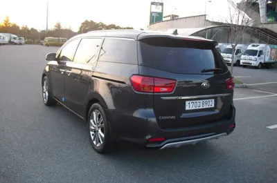 Kia Canival 2019, 148543 км, за 8467.9 USD