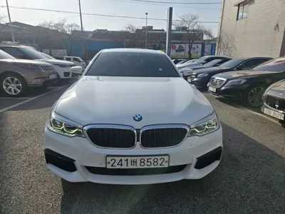 BMW 5-Series 2018, 121000 км, за 15953.63 USD